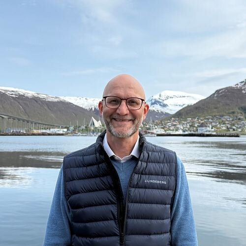 Asbjørn Warvik Rørtveit slutter i Sjømatrådet for å bli ny konsernsjef i NOFI