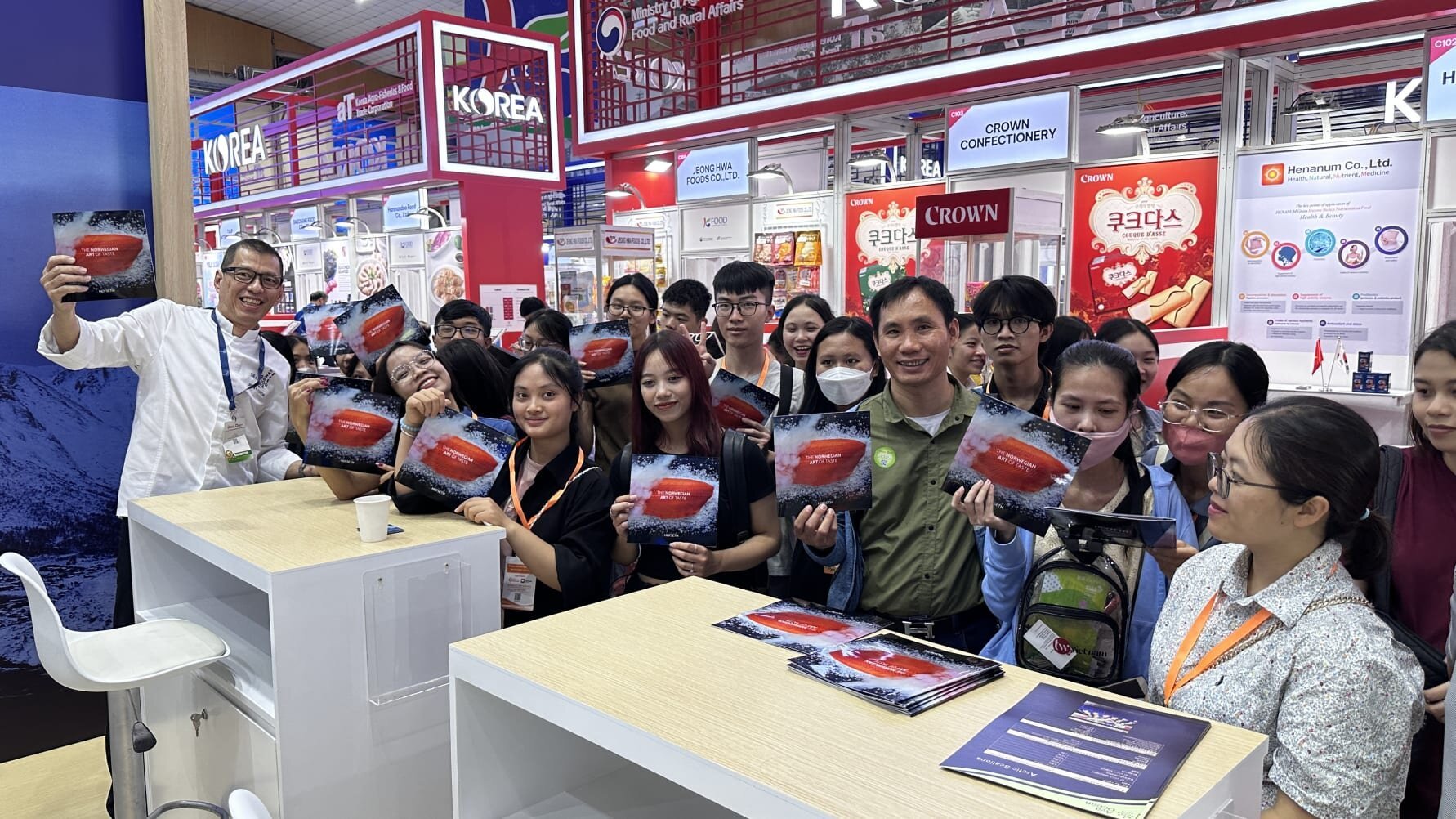 Haaland-feber og sushibølge i Vietnam