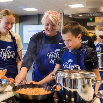 Fiskesprell øker råvarestøtten til grunnskolen, og til den årlige oppskriftskonkurransen i mat- og helsefaget, Kokkesprell. Bakgrunnen for økningen er en ekstrabevilgning fra Nærings- og fiskeridepartementet.