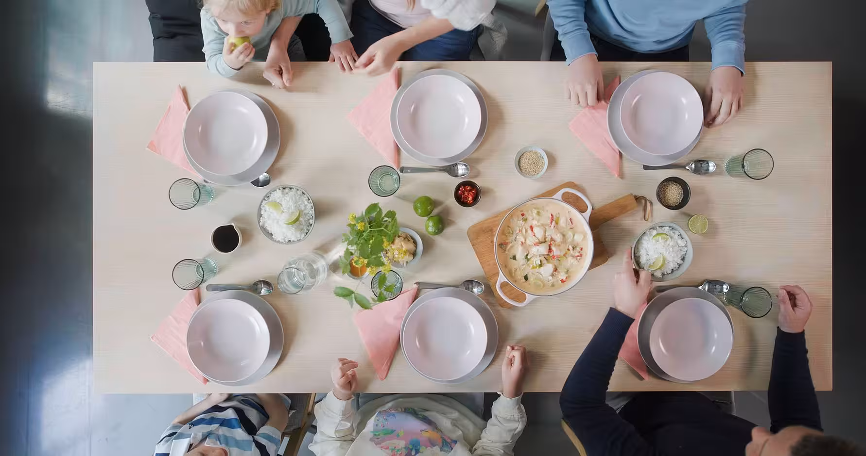 Rapporten Middagsdagboken 2025 tar for seg hva som er nordmenns middagsfavoritter. Den viser at 16 prosent av alle norske middager er en sjømatrett.