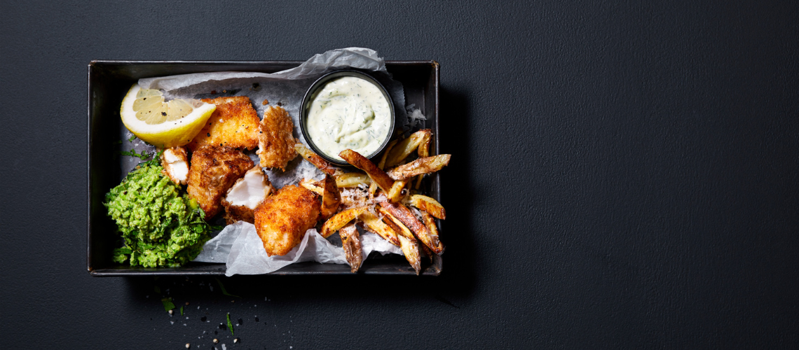 Sjømatretter som gir deg feriefølelsen - fish&chips som bare britene gjør det