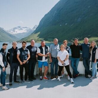 VINNERNE FRA 2023: For to år siden var disse kategorivinnerne med på en uforglemmelig reise med den moderne norske autolinebåten «Atlantic». Foto: Tone Molnes, Norges sjømatråd