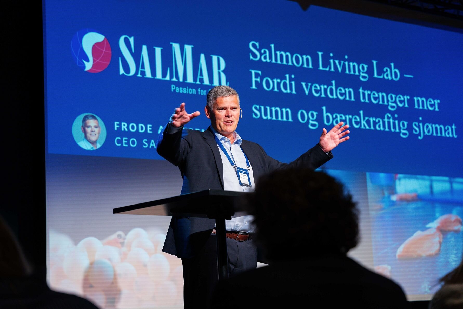 SalMar ønsker å øke kunnskapen om laksens biologi. De skal bruke 500 millioner NOK på å etablere Salmon Living Lab, for å forbedre og utvikle hele næringskjeden.