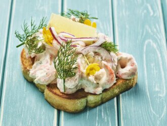 Sjømatretter som gir deg feriefølelsen - Toast Skagen fra Sverige 