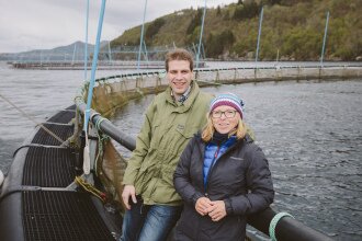 Hendrik Hahn og Kathrin Runge på merdekanten