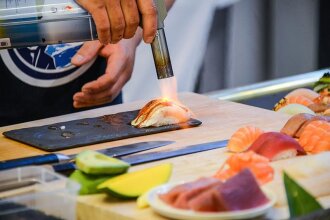 Sushi blow torch